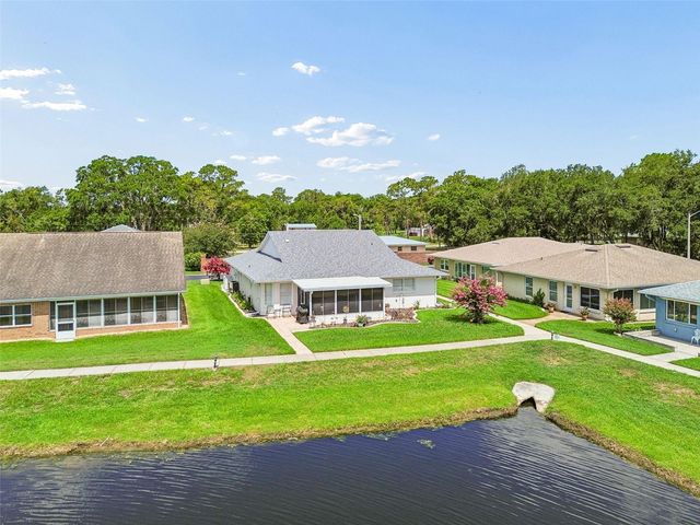 6353 SILVER LAKES DRIVE W, Lakeland, FL 33810