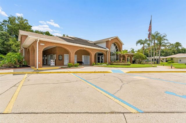 6353 SILVER LAKES DRIVE W, Lakeland, FL 33810