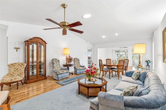 6353 SILVER LAKES DRIVE W, Lakeland, FL 33810