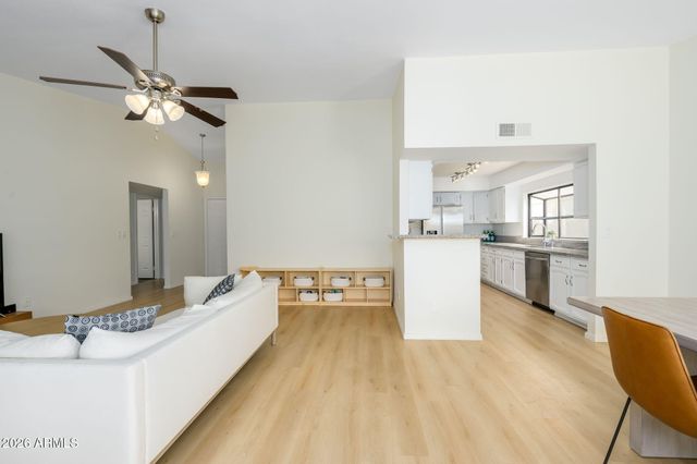 826 N 85TH Street, Scottsdale, AZ 85257