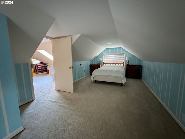 5716 DUNIWAY Ave, Gladstone, OR 97027