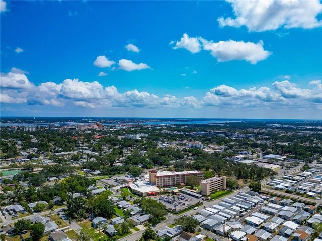 2004 19TH STREET W, Bradenton, FL 34205
