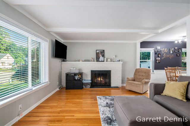 232 S Division Street, Zeeland City, MI 49464