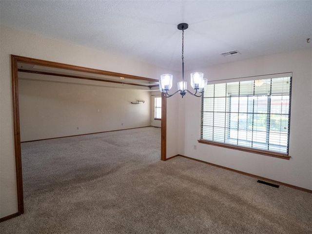 11221 Kingsgate Drive, Oklahoma City, OK 73170