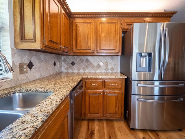 11221 Kingsgate Drive, Oklahoma City, OK 73170