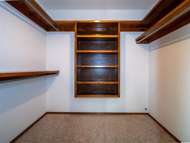 11221 Kingsgate Drive, Oklahoma City, OK 73170