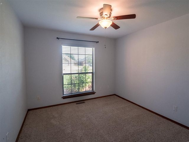 11221 Kingsgate Drive, Oklahoma City, OK 73170
