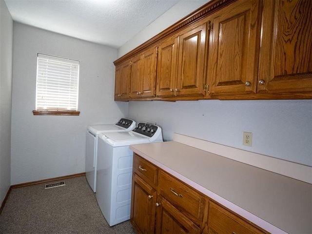 11221 Kingsgate Drive, Oklahoma City, OK 73170