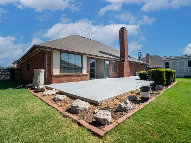 11221 Kingsgate Drive, Oklahoma City, OK 73170