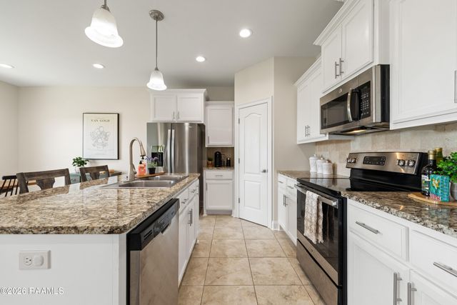501 Southeastern Avenue, Rayne, LA 70578