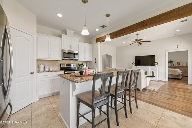 501 Southeastern Avenue, Rayne, LA 70578