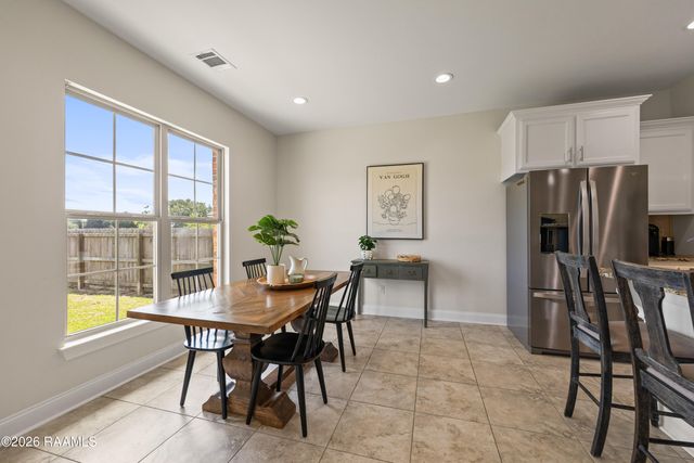 501 Southeastern Avenue, Rayne, LA 70578