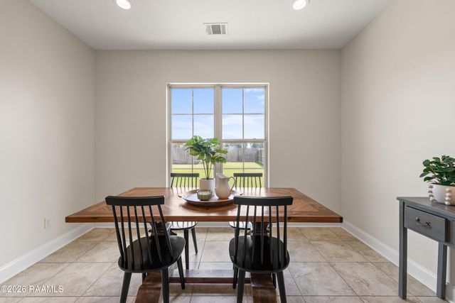 501 Southeastern Avenue, Rayne, LA 70578