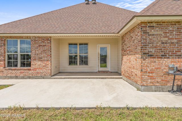 501 Southeastern Avenue, Rayne, LA 70578