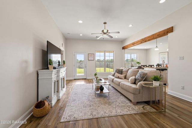 501 Southeastern Avenue, Rayne, LA 70578