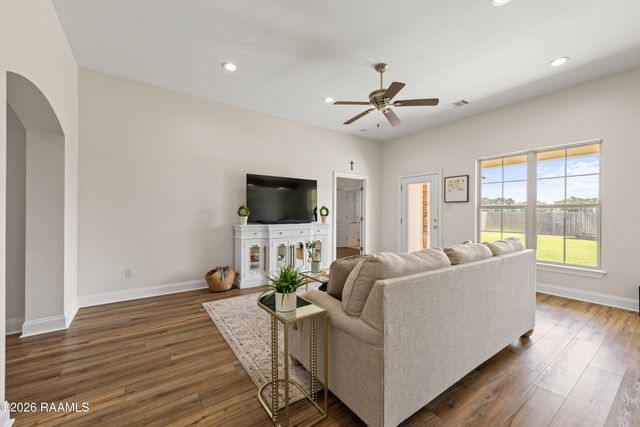 501 Southeastern Avenue, Rayne, LA 70578
