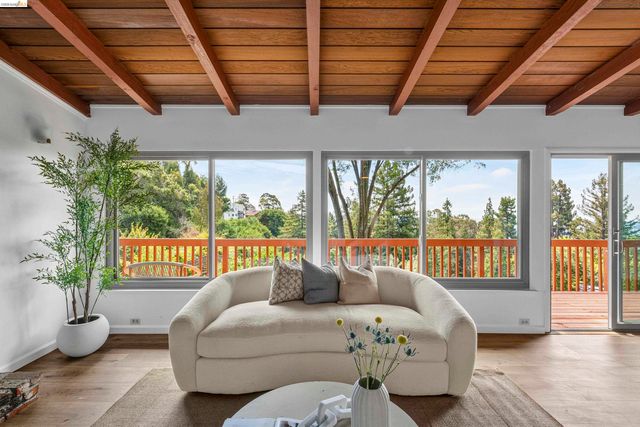 4866 Trinidad, Oakland, CA 94602