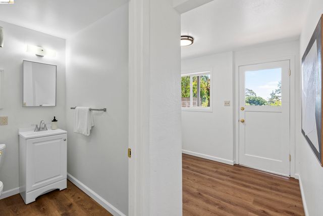 4866 Trinidad, Oakland, CA 94602