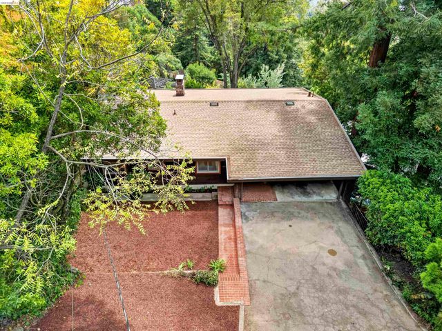 4866 Trinidad, Oakland, CA 94602