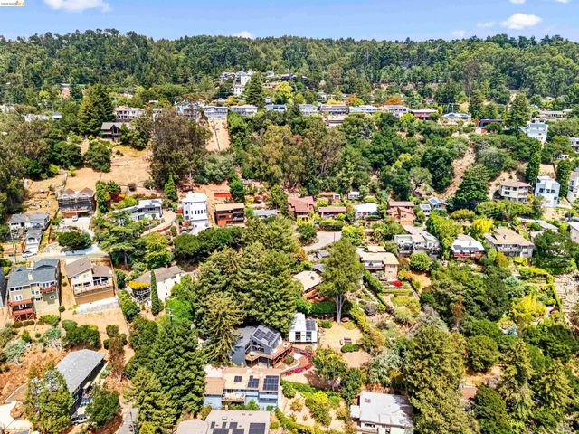 4866 Trinidad, Oakland, CA 94602