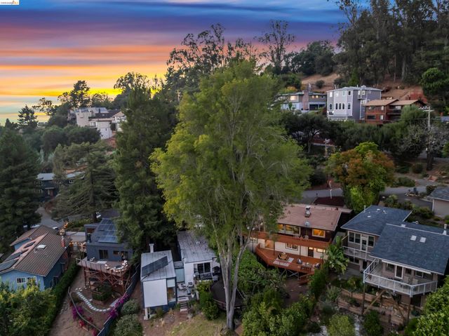 4866 Trinidad, Oakland, CA 94602