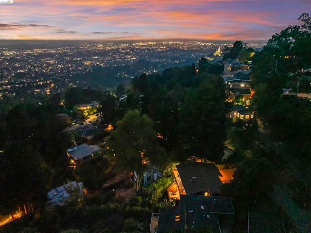 4866 Trinidad, Oakland, CA 94602