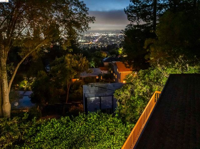 4866 Trinidad, Oakland, CA 94602