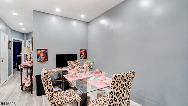 18 Mckay Ave, East Orange City, NJ 07018