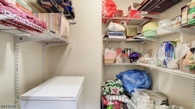 18 Mckay Ave, East Orange City, NJ 07018