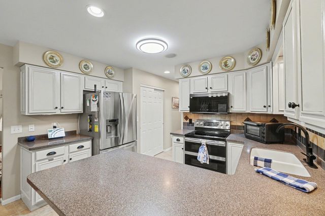 6647 Jade Court, Burlington, KY 41005