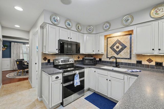 6647 Jade Court, Burlington, KY 41005