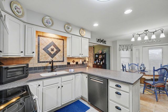 6647 Jade Court, Burlington, KY 41005