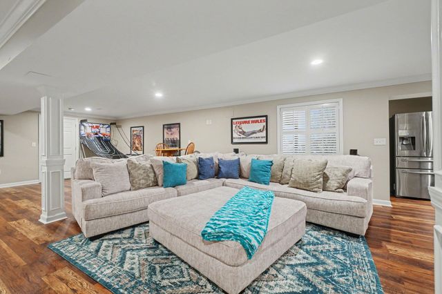 6647 Jade Court, Burlington, KY 41005