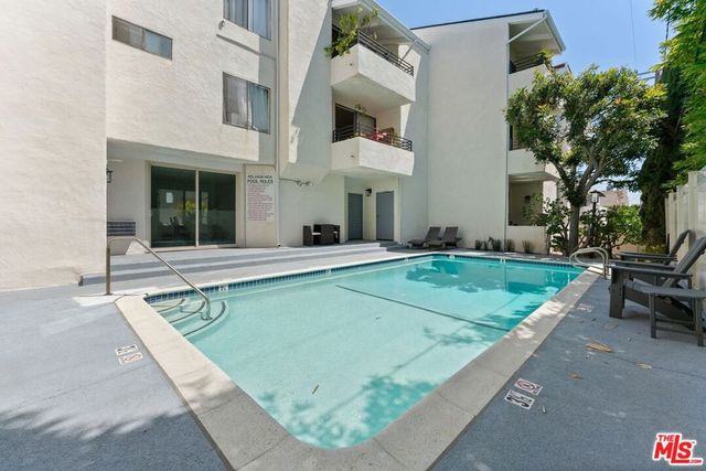 1909 Pelham Avenue 111, Los Angeles, CA 90025