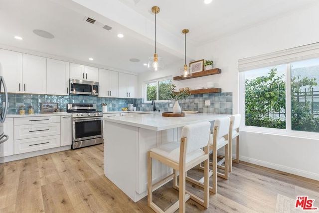 1909 Pelham Avenue 111, Los Angeles, CA 90025