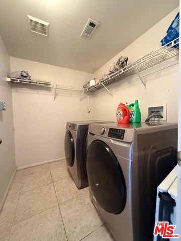 719 W Avenue Q10, Palmdale, CA 93551