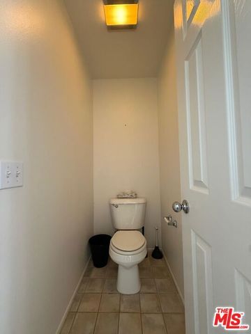 719 W Avenue Q10, Palmdale, CA 93551