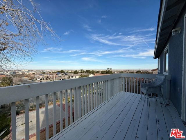 719 W Avenue Q10, Palmdale, CA 93551