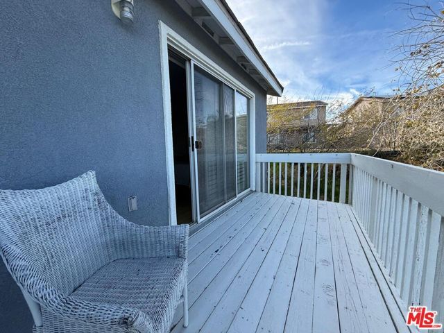 719 W Avenue Q10, Palmdale, CA 93551