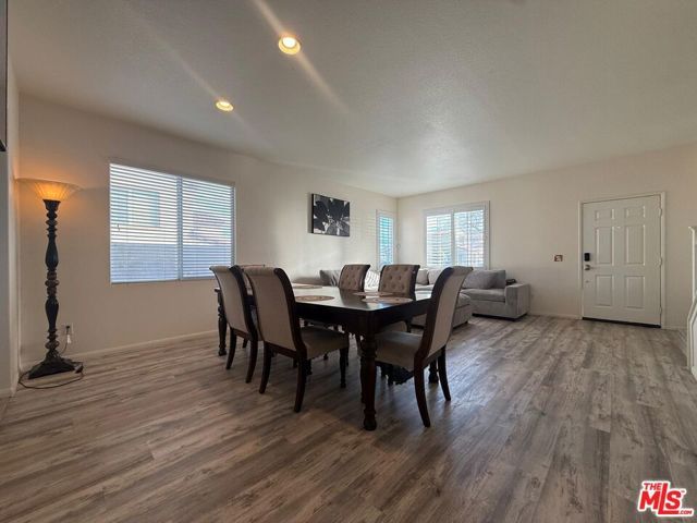 719 W Avenue Q10, Palmdale, CA 93551