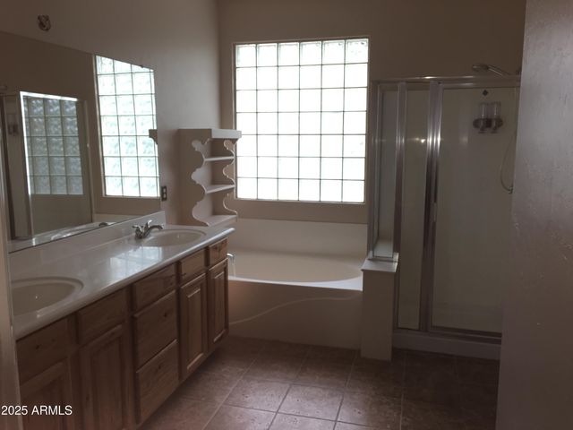 164 W GOLDFINCH Way, Chandler, AZ 85286