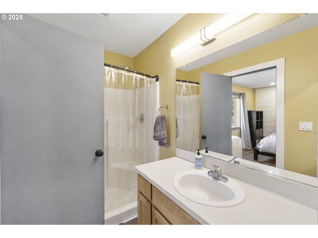 707 ASH St, Dayton, OR 97114