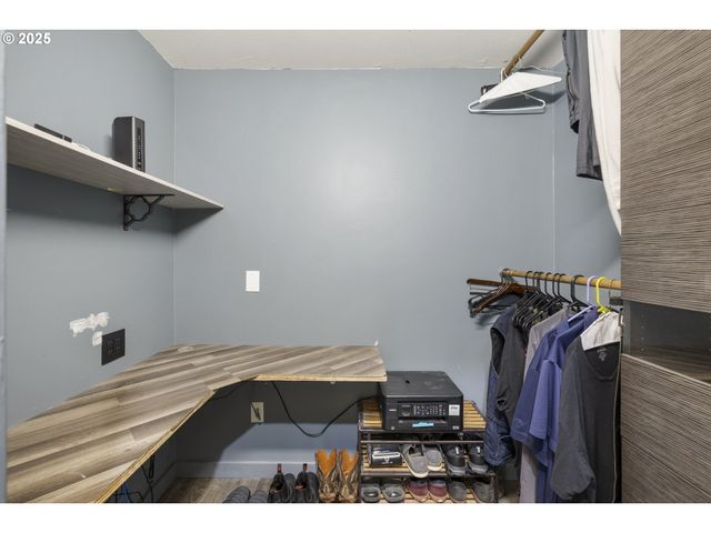 707 ASH St, Dayton, OR 97114