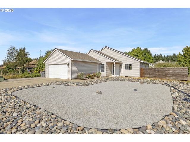 707 ASH St, Dayton, OR 97114