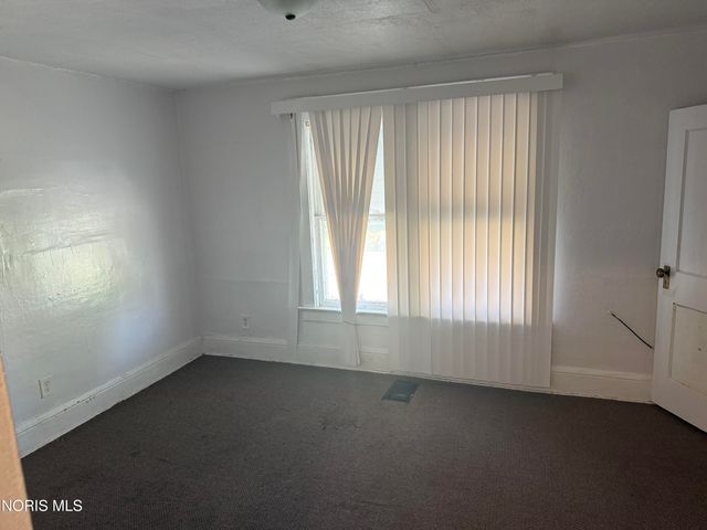 1014 Evesham Avenue, Toledo, OH 43607