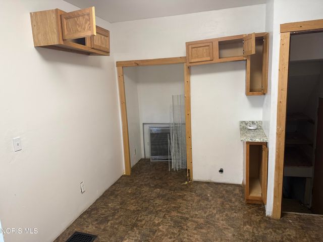 1014 Evesham Avenue, Toledo, OH 43607