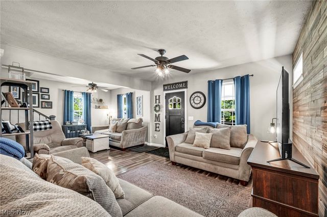 130 Yonker Street, Barberton, OH 44203