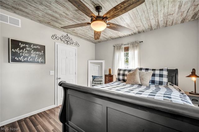 130 Yonker Street, Barberton, OH 44203