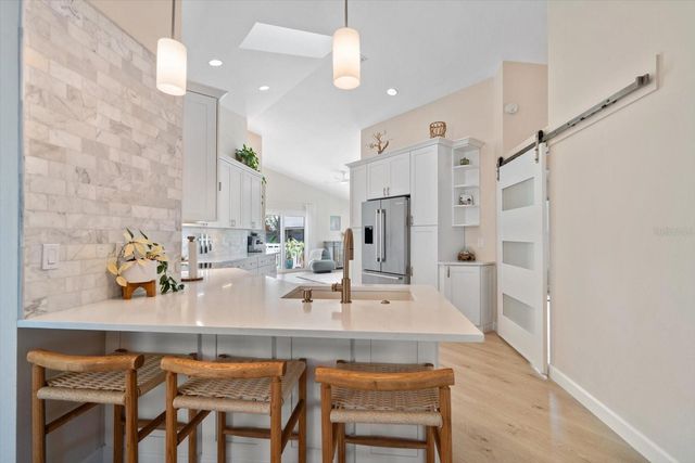 109 PETERSON LANE, Palm Harbor, FL 34683