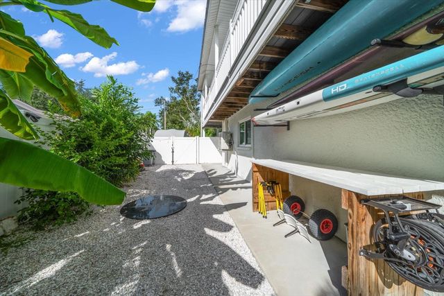 109 PETERSON LANE, Palm Harbor, FL 34683